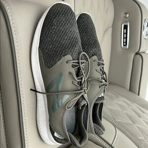 New Balance Men's Gray /Green Athletic Shoes
